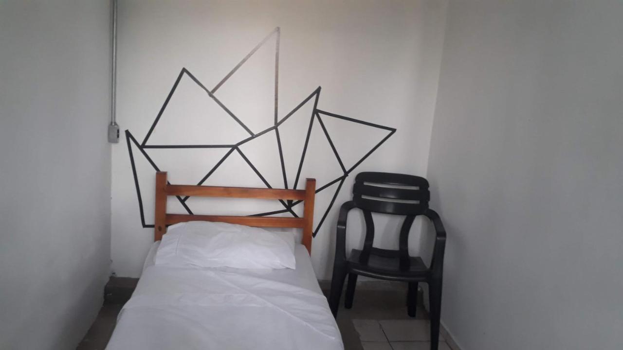 Hola Hostel Faria Lima São Paulo Extérieur photo